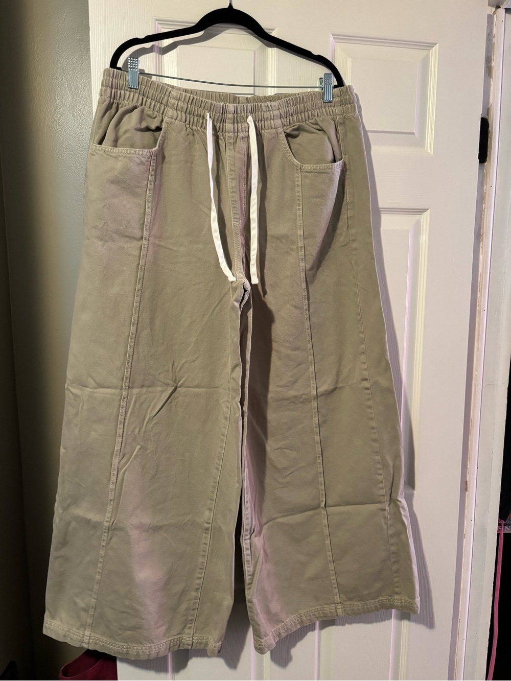 Universal Thread Women’s Wide-Leg Drawstring Denim Canvas Pants - Tan